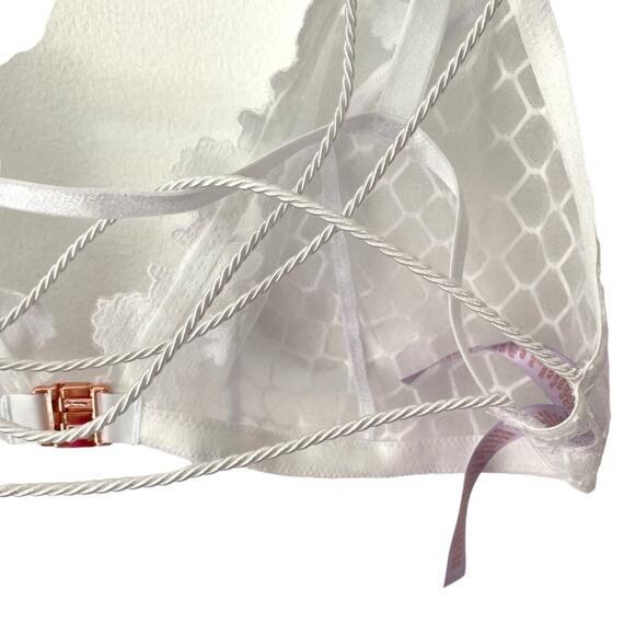 Savage X Fenty Bondage Front Closure Bralette White Lace NWTs size XL - Picture 9 of 10
